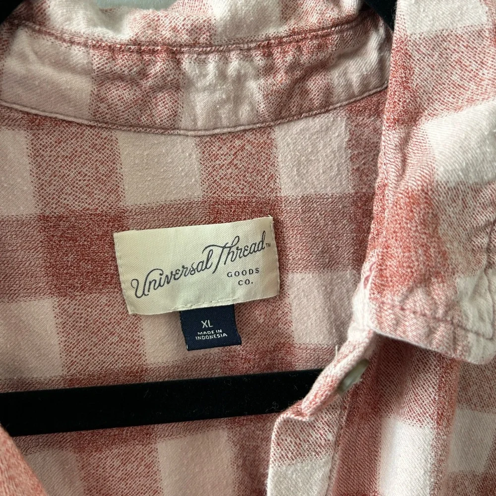 Universal Thread | Pink Plaid Button Down - Picture 2 of 3